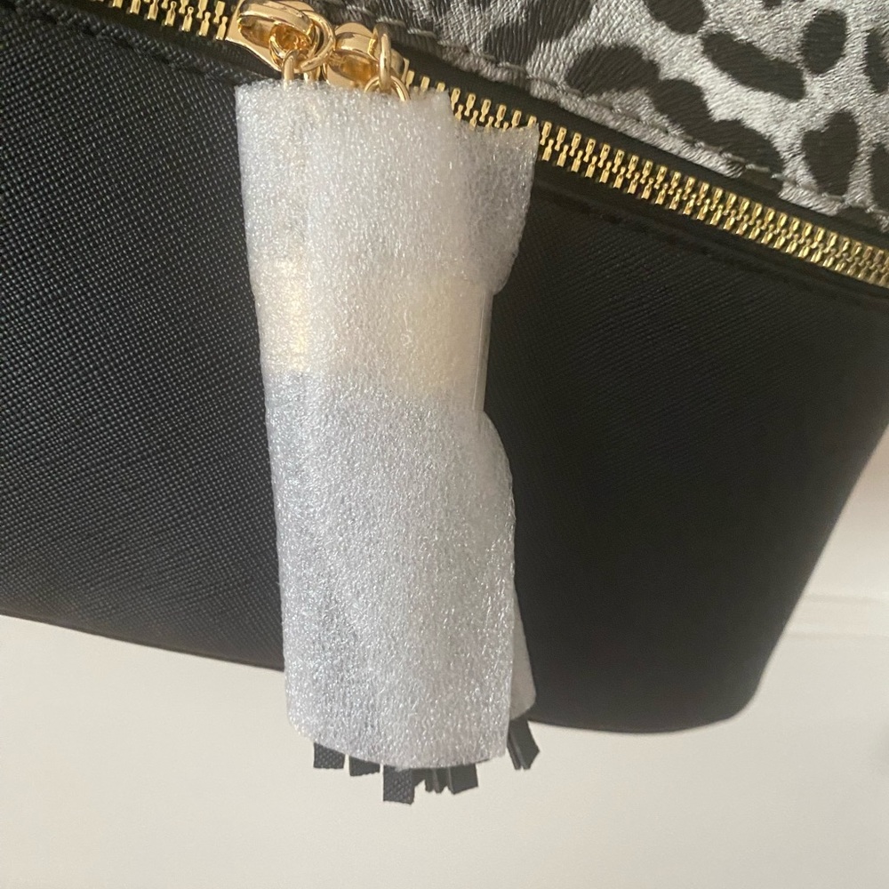 NWT leopard print cross body bag - Picture 5 of 7